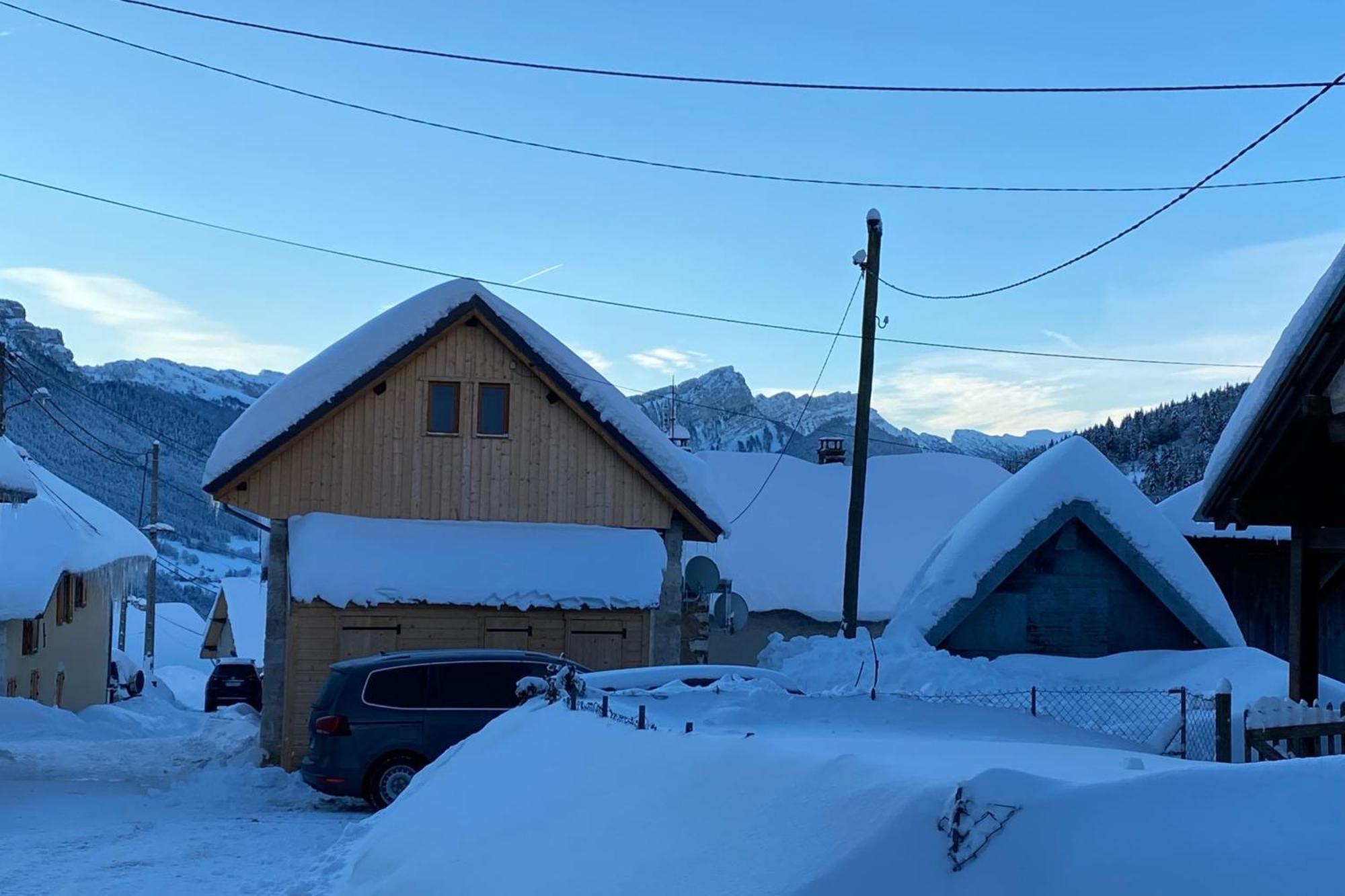 Charmante Maison Au Desert D'Entremont Les Déserts Kültér fotó