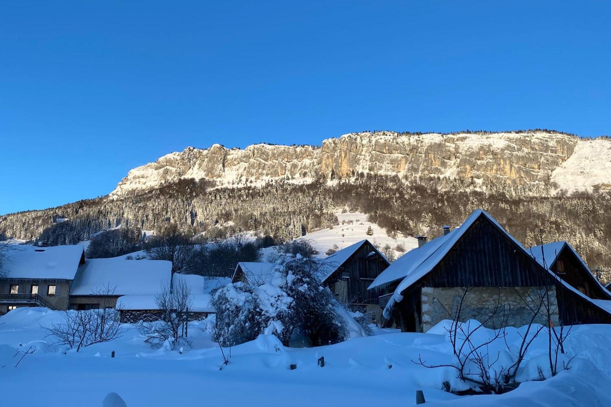 Charmante Maison Au Desert D'Entremont Les Déserts Kültér fotó